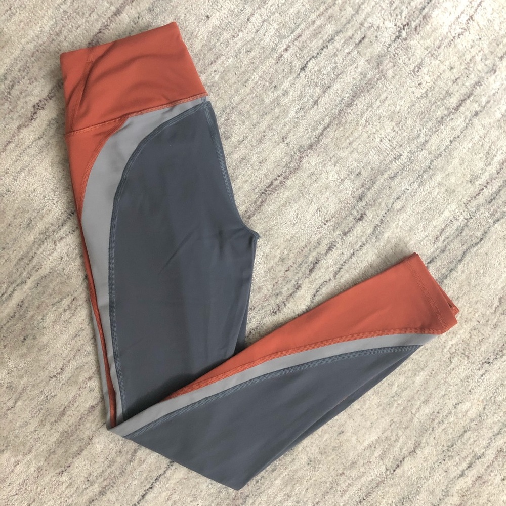 VS Sport knockout leggings